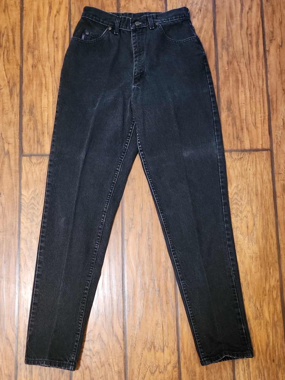 Straight Leg Women's Jeans in Black